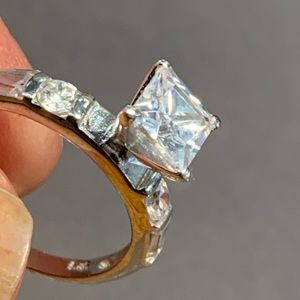 Sterling silver and Cubic Zirconia Solitaire Ring